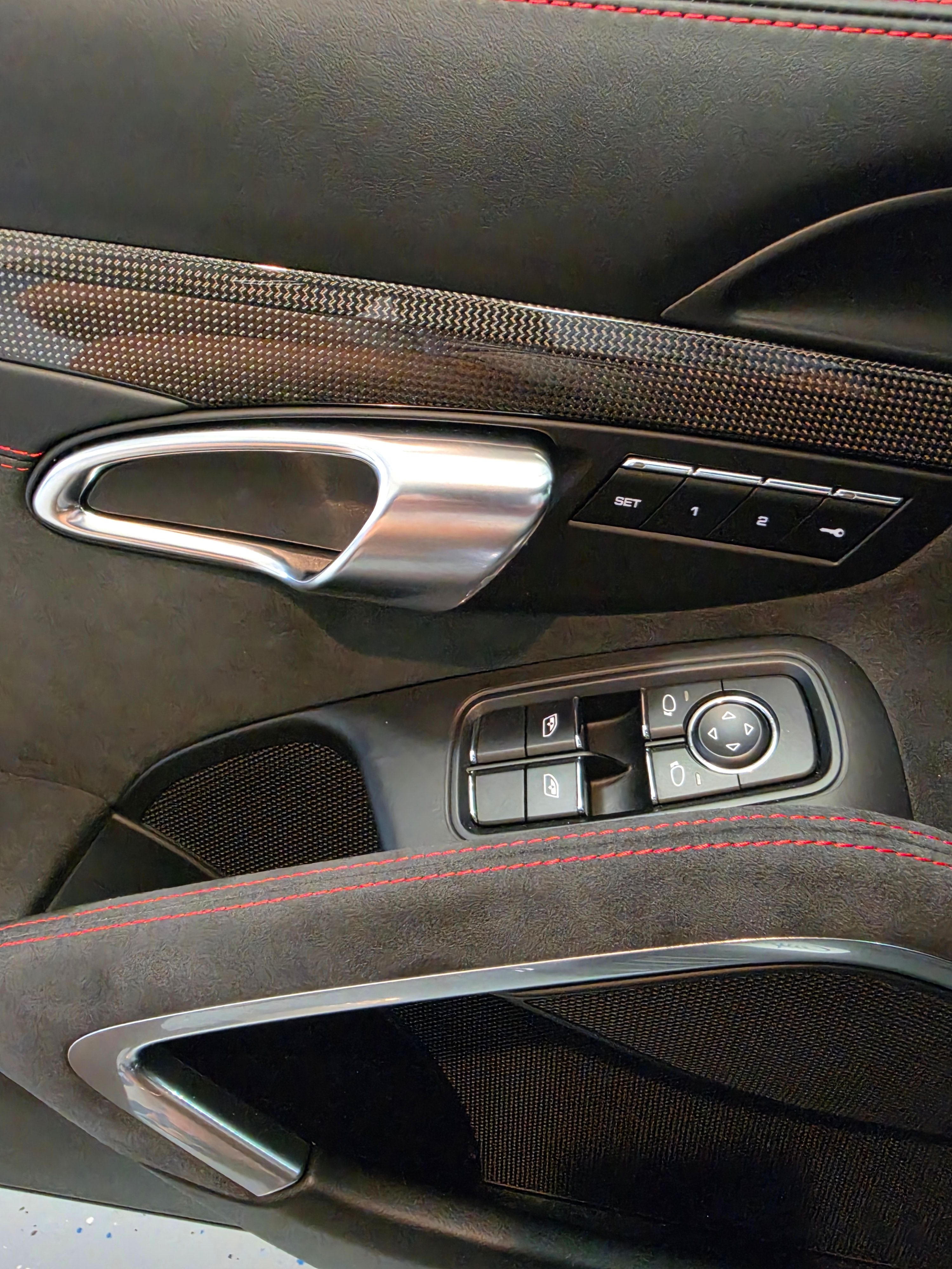 Used 2018 Porsche 718 Cayman GTS RWD image 6