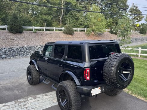 Used 2023 Ford Bronco Outer Banks image 19