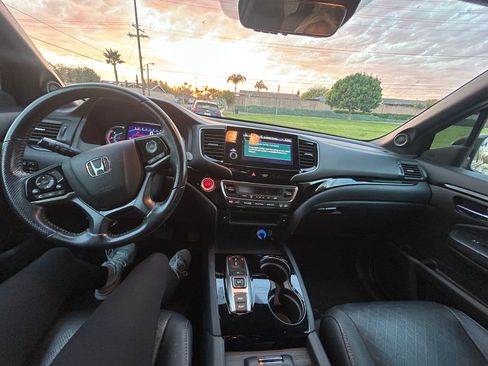 Used 2020 Honda Passport Touring image 9