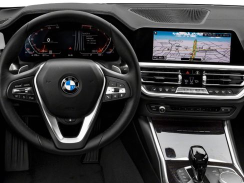 Used 2020 BMW 330i Sedan w/ Premium Package image 12