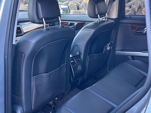 Used 2010 Mercedes-Benz GLK 350 2WD image 9