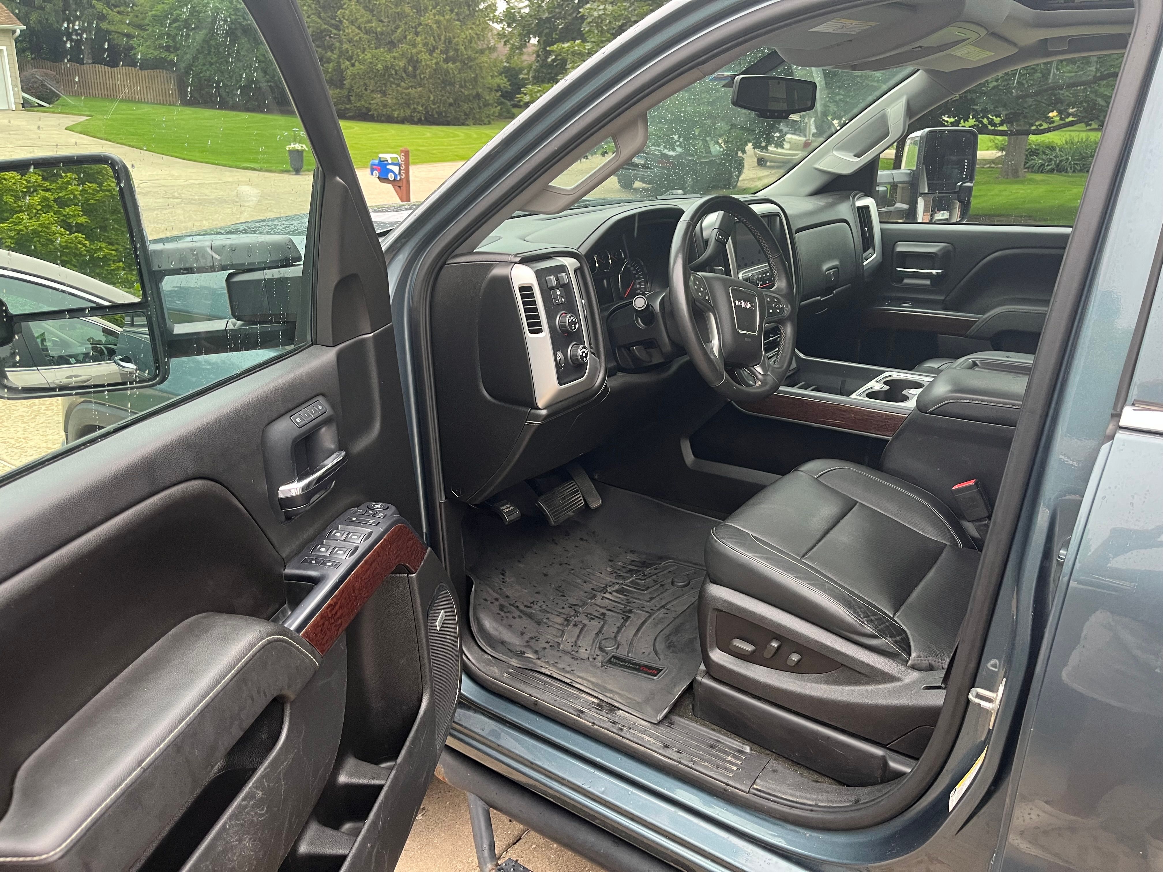 Used 2015 GMC Sierra 2500 SLT w/ Suspension Package, Off-Road AWD/4WD image 10