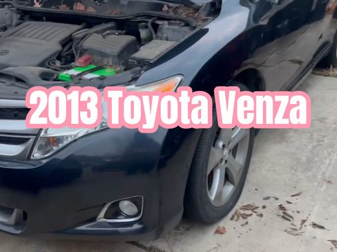 Used 2013 Toyota Venza XLE image 1