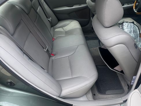 Used 2005 Lexus ES 330 image 8