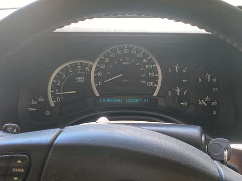 Used 2005 HUMMER H2 w/ Preferred Equipment Group image 8