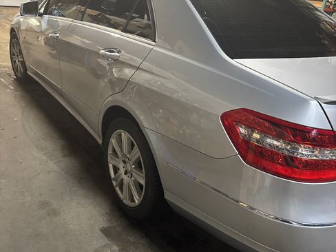 Used 2012 Mercedes-Benz E 350 4MATIC Sedan image 4