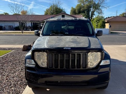 Used 2012 Jeep Liberty Sport image 6