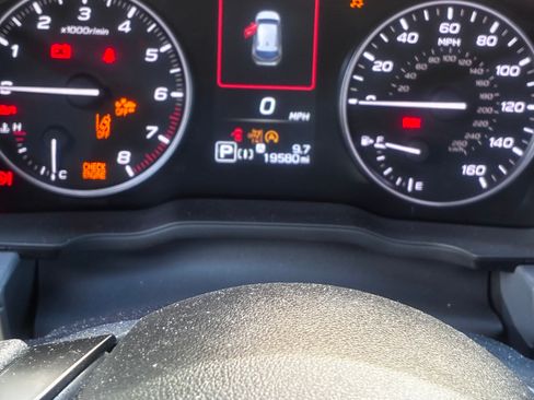 Used 2024 Subaru Crosstrek 2.0i Premium AWD/4WD image 4