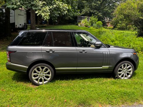 Used 2016 Land Rover Range Rover Supercharged AWD/4WD image 1