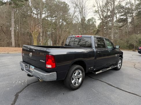 Used 2019 RAM 1500 Big Horn image 2