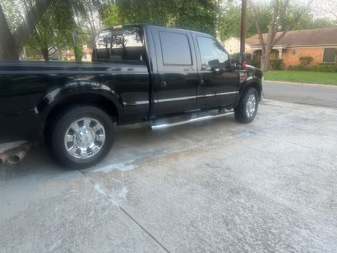 Used 2010 Ford F250 XL image 4