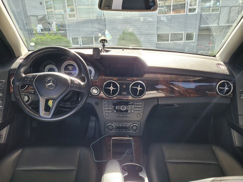 Used 2013 Mercedes-Benz GLK 350 4MATIC image 18