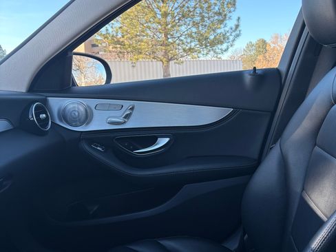 Used 2015 Mercedes-Benz C 300 4MATIC Sedan image 10