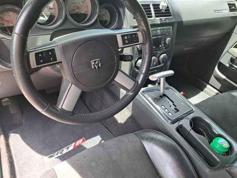 Used 2008 Dodge Challenger SRT8 image 9