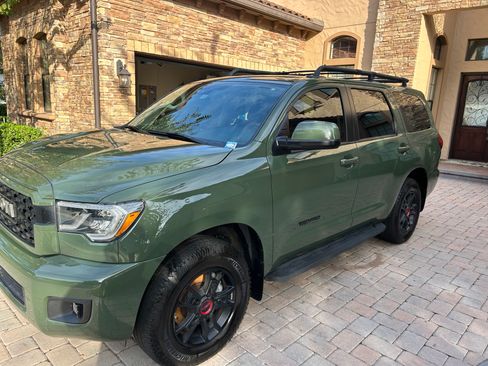 Used 2020 Toyota Sequoia 4WD image 5