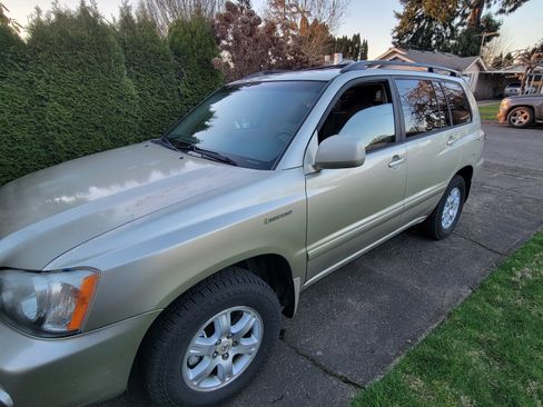 Used 2003 Toyota Highlander Limited image 9
