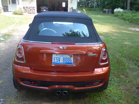 Used 2015 MINI Cooper S image 4