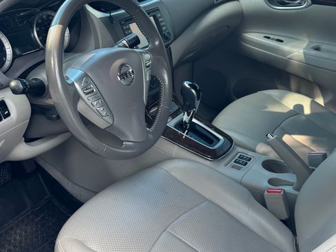 Used 2013 Nissan Sentra SL w/ Premium Pkg FWD image 9