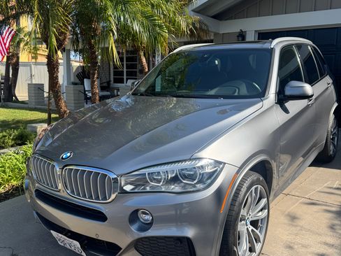 Used 2018 BMW X5 xDrive50i AWD/4WD image 1
