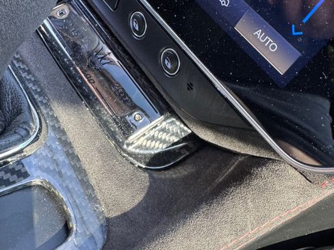 Used 2017 Maserati GranTurismo Sport image 24