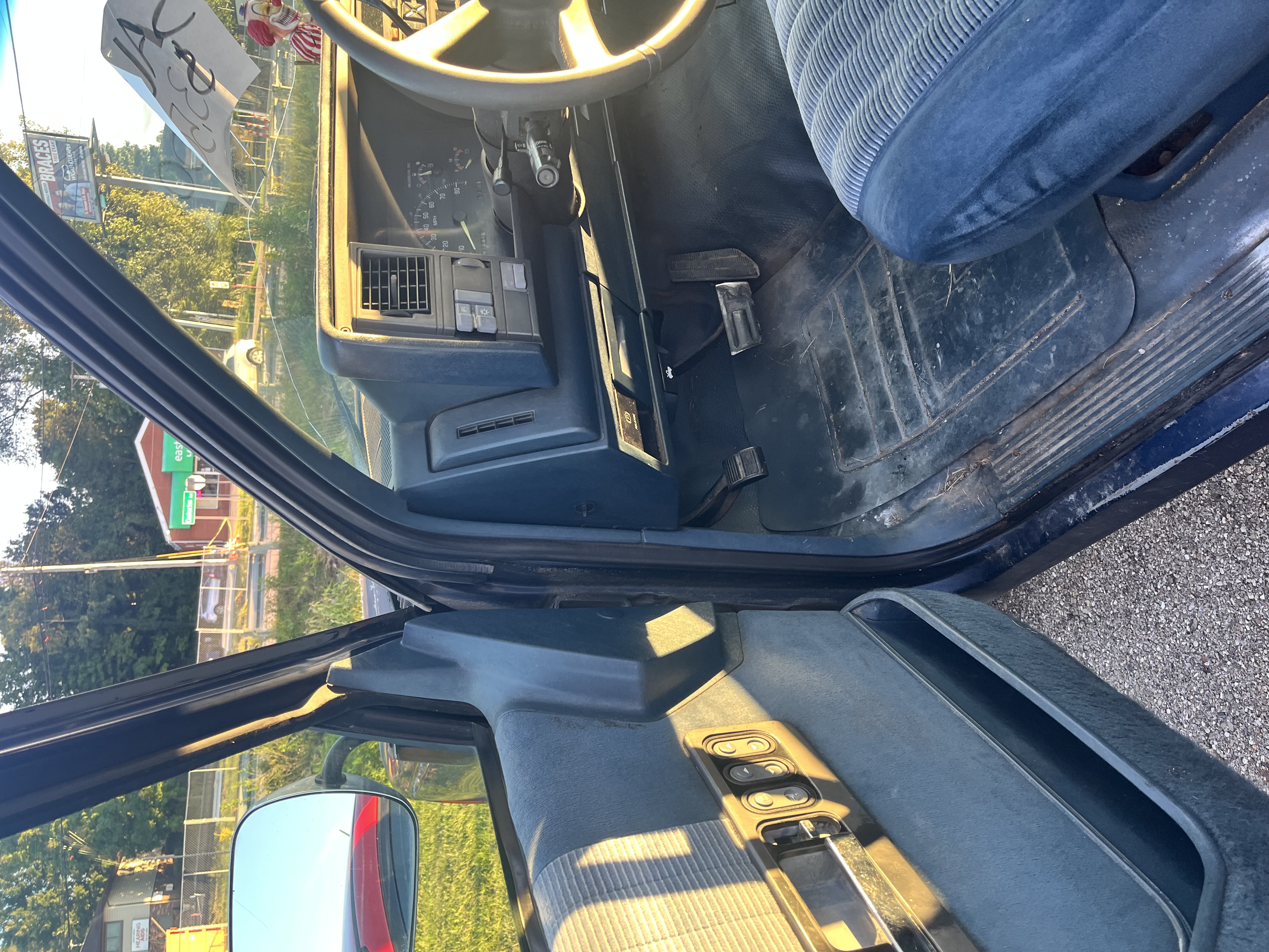 Used 1994 Chevrolet Silverado 1500 2WD Regular Cab image 6