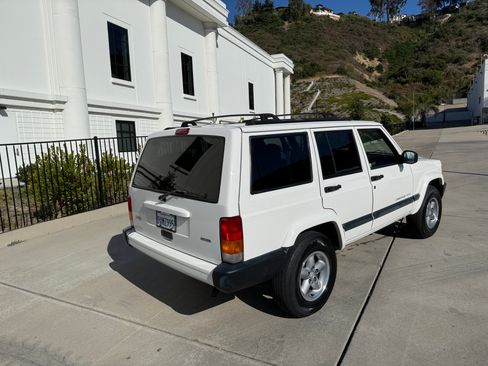 Used 2001 Jeep Cherokee Sport RWD image 6