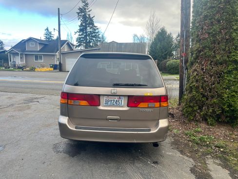 Used 2003 Honda Odyssey LX image 2