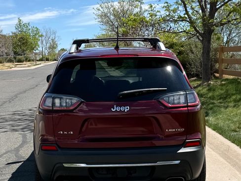 Used 2020 Jeep Cherokee Limited image 2