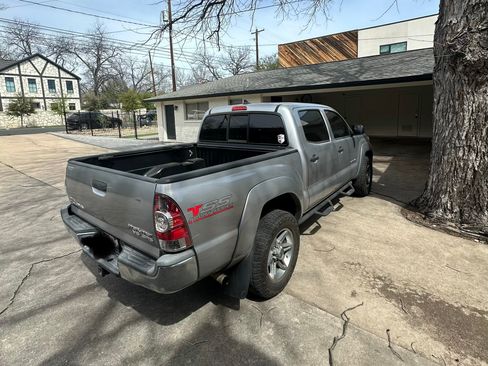 Used 2014 Toyota Tacoma PreRunner w/ SR5 Package image 6