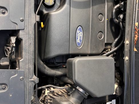 Used 2013 Ford Edge SEL FWD image 19