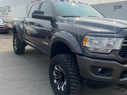 Used 2021 RAM 2500 Big Horn w/ Level B Equipment Group AWD/4WD image 5
