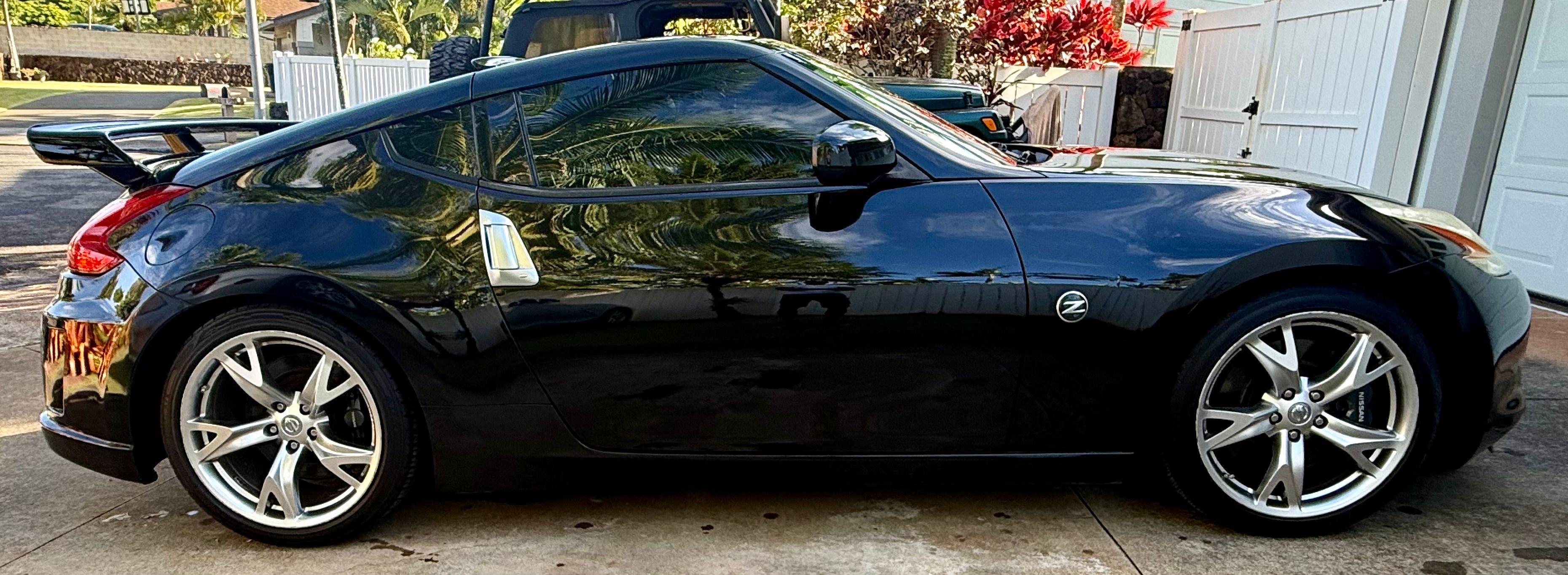 Used 2012 Nissan 370Z Coupe w/ Sport Pkg RWD image 6