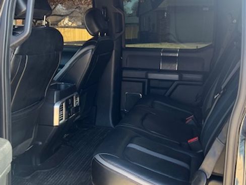 Used 2019 Ford F150 Platinum w/ Equipment Group 701A Luxury image 24