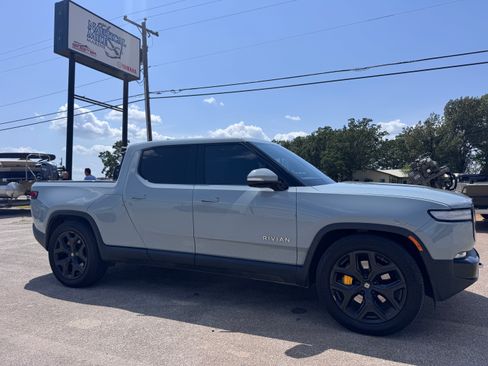 Used 2022 Rivian R1T Adventure AWD/4WD image 1