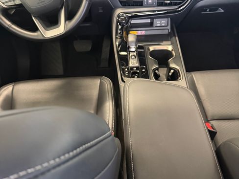 Used 2024 Lexus NX 350h AWD image 11