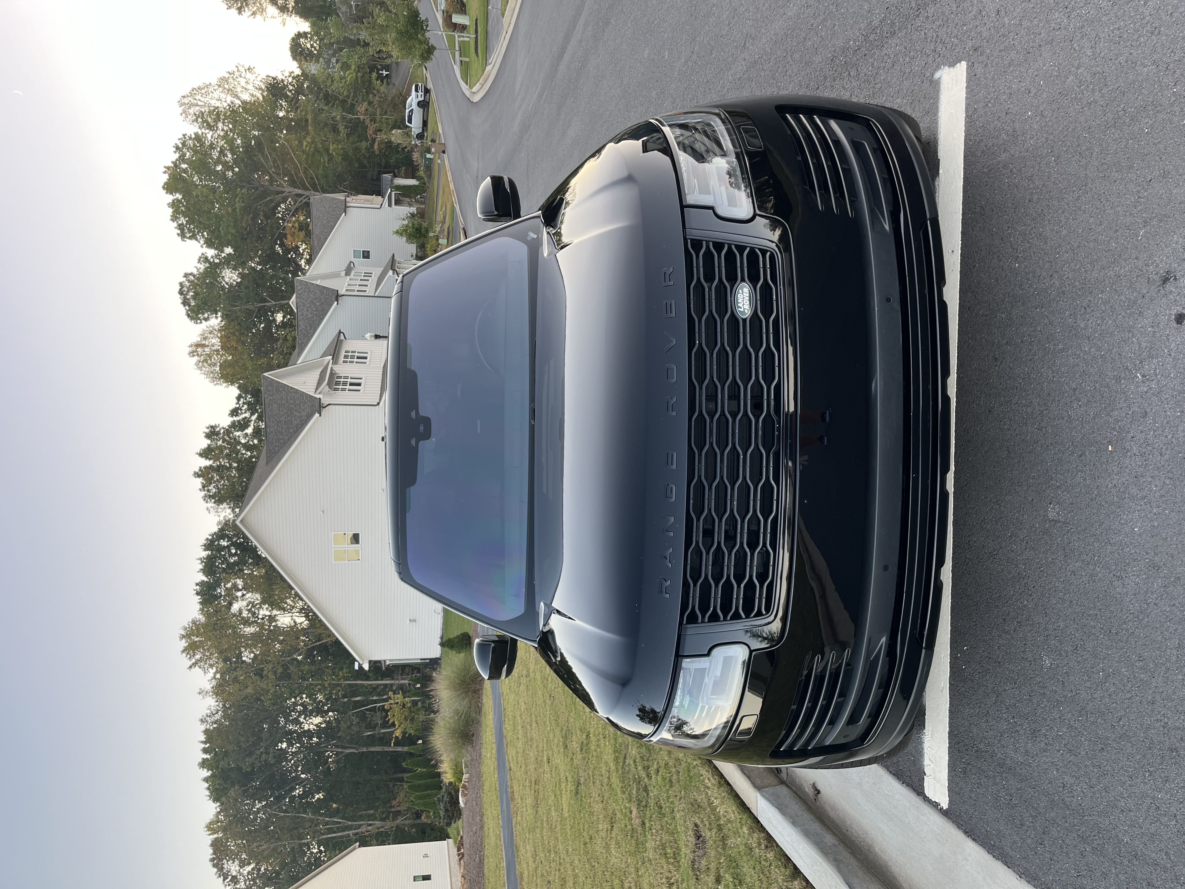 Used 2019 Land Rover Range Rover HSE AWD/4WD image 4