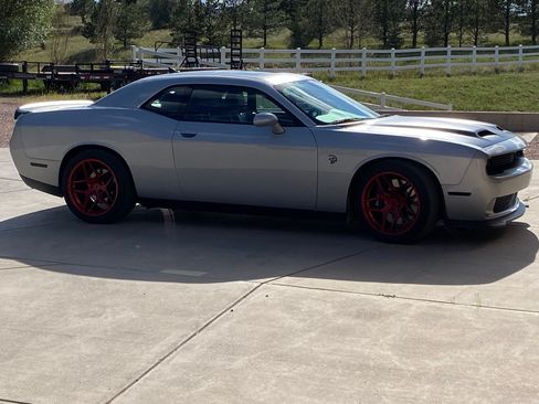 Used 2019 Dodge Challenger SRT Hellcat Redeye image 14