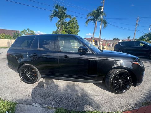 Used 2022 Land Rover Range Rover P525 Westminster Edition image 3