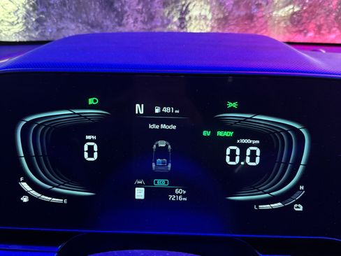 Used 2025 Kia Niro EX image 20