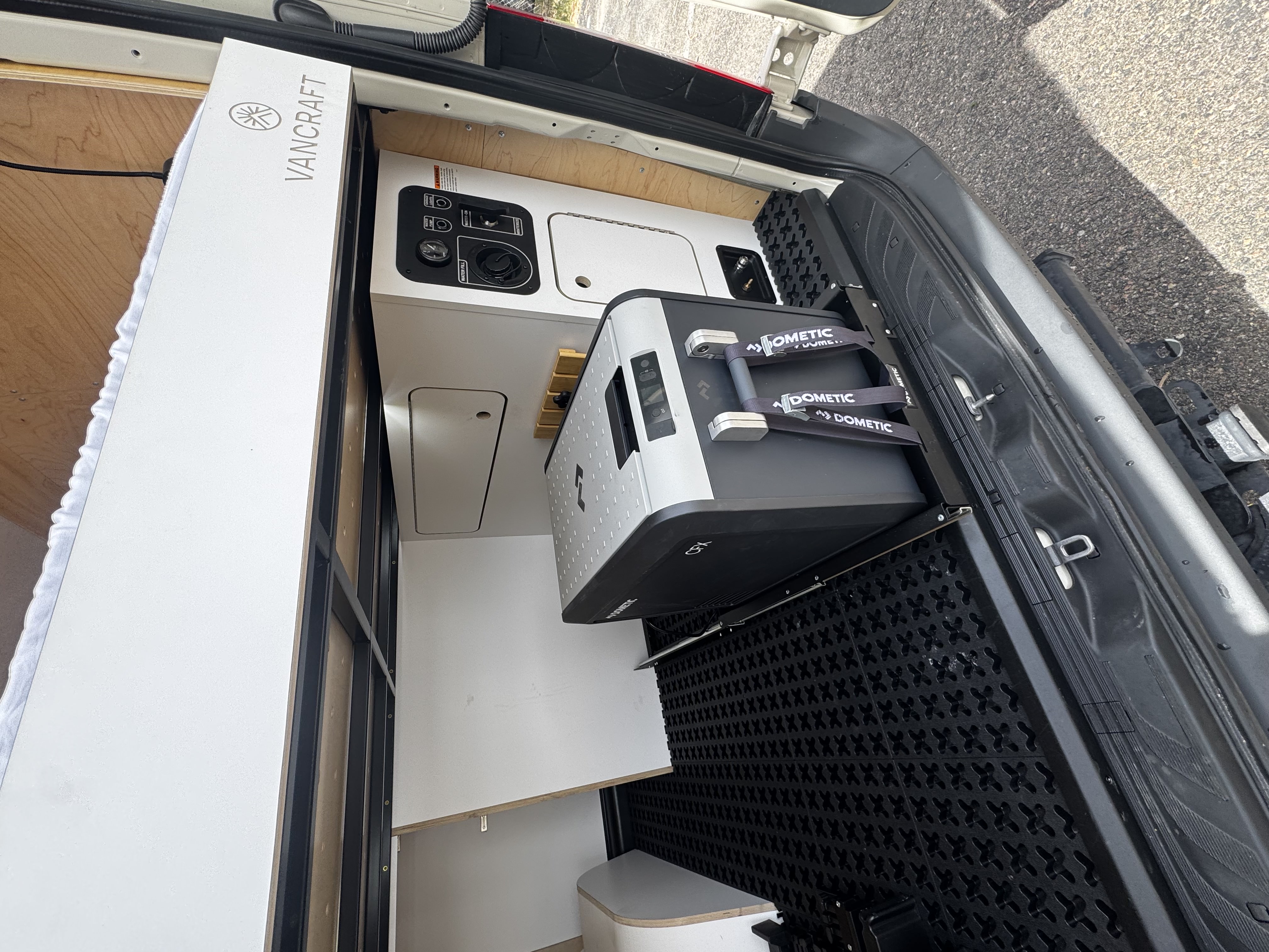 Used 2025 Mercedes-Benz Sprinter 2500 image 12