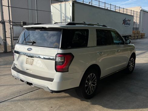 Used 2018 Ford Expedition Limited RWD image 1