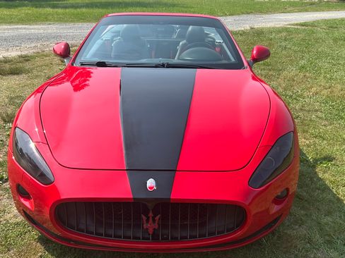 Used 2011 Maserati GranTurismo Convertible image 12