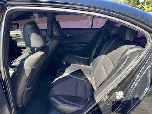 Used 2016 Honda Accord Sport image 10