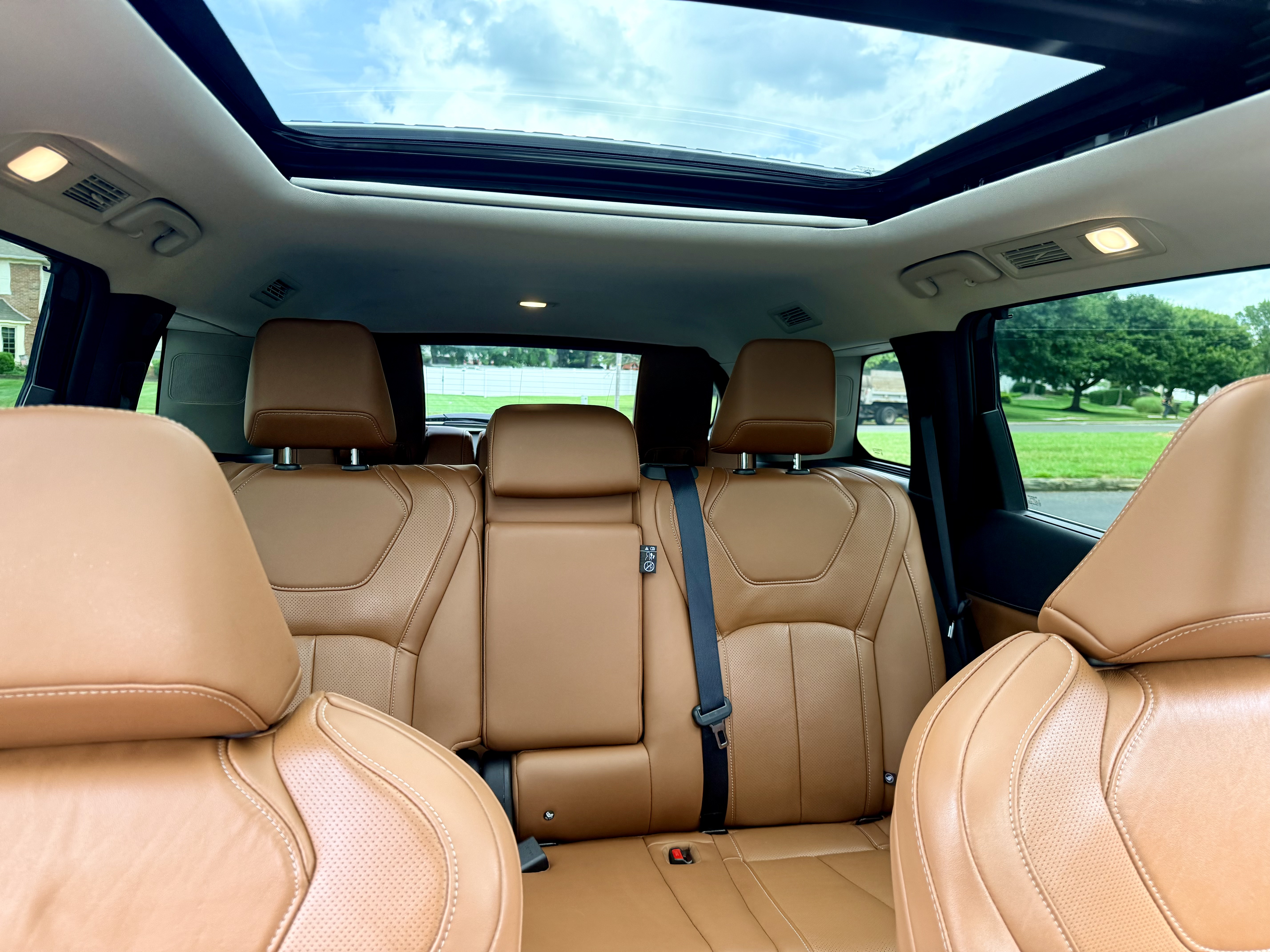 Used 2024 INFINITI QX60 Sensory AWD/4WD image 22
