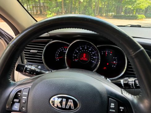 Used 2013 Kia Optima EX FWD image 29
