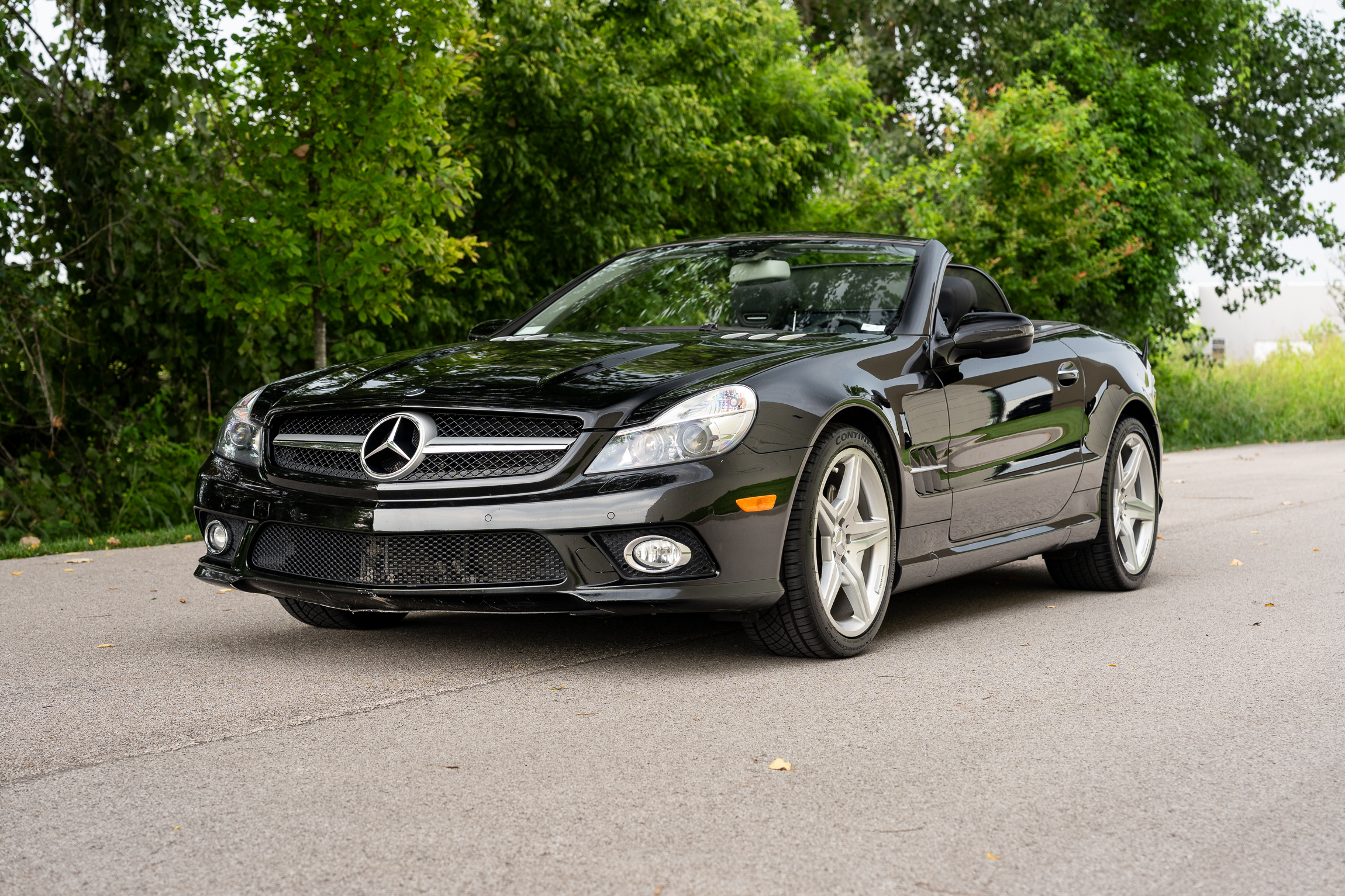 Used 2009 Mercedes-Benz SL 550 image 1