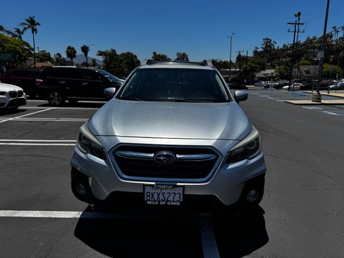 Used 2019 Subaru Outback 2.5i Limited AWD/4WD image 2