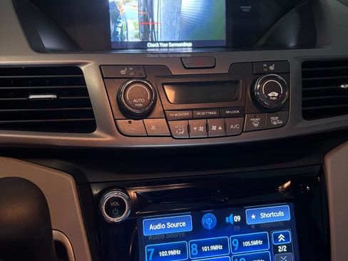 Used 2016 Honda Odyssey EX-L image 15