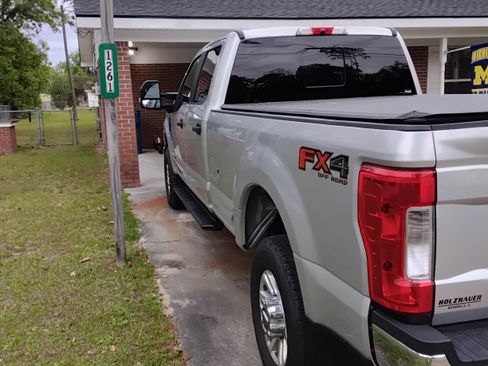 Used 2019 Ford F350 XL w/ STX Appearance Package AWD/4WD image 9