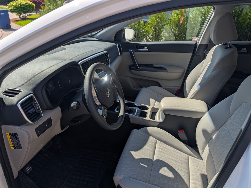 Used 2020 Kia Sportage LX AWD/4WD image 6